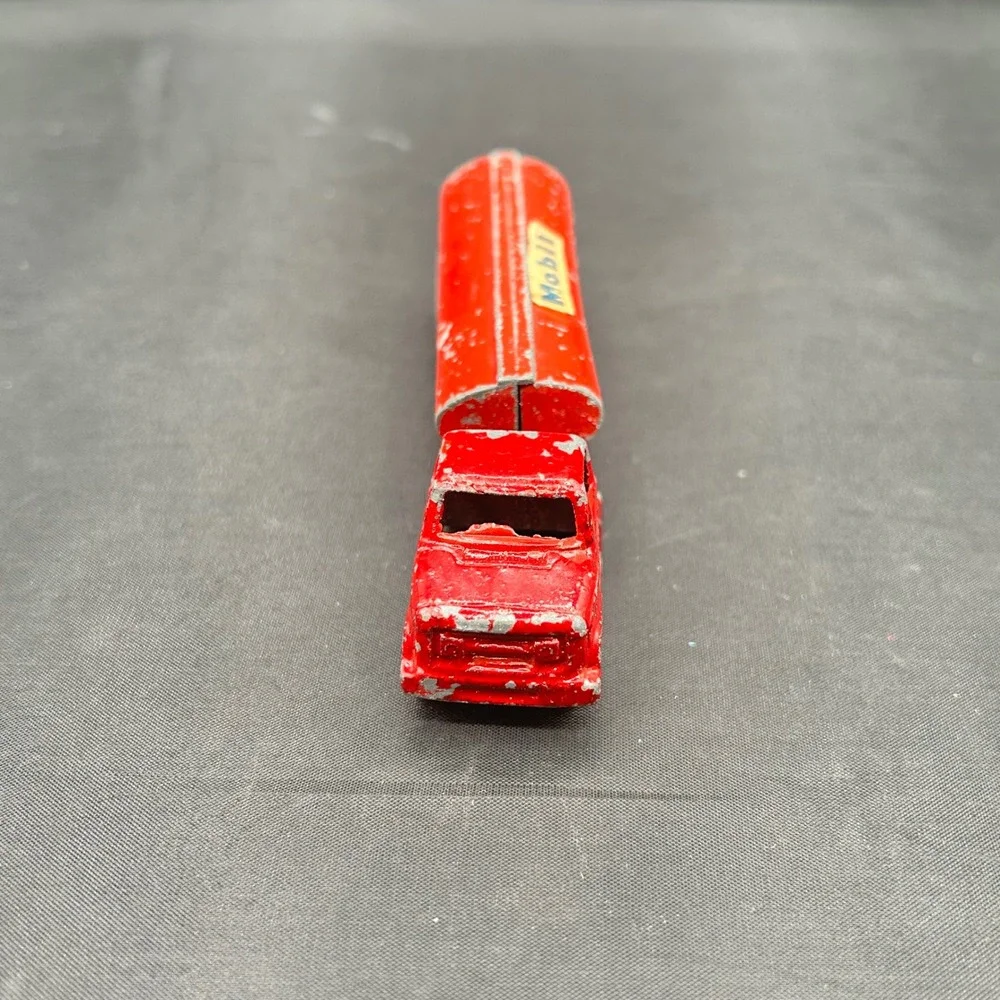 Vintage Tootsietoy Red Chevrolet Mobil Oil Tanker Semi Truck Made in USA Trailer